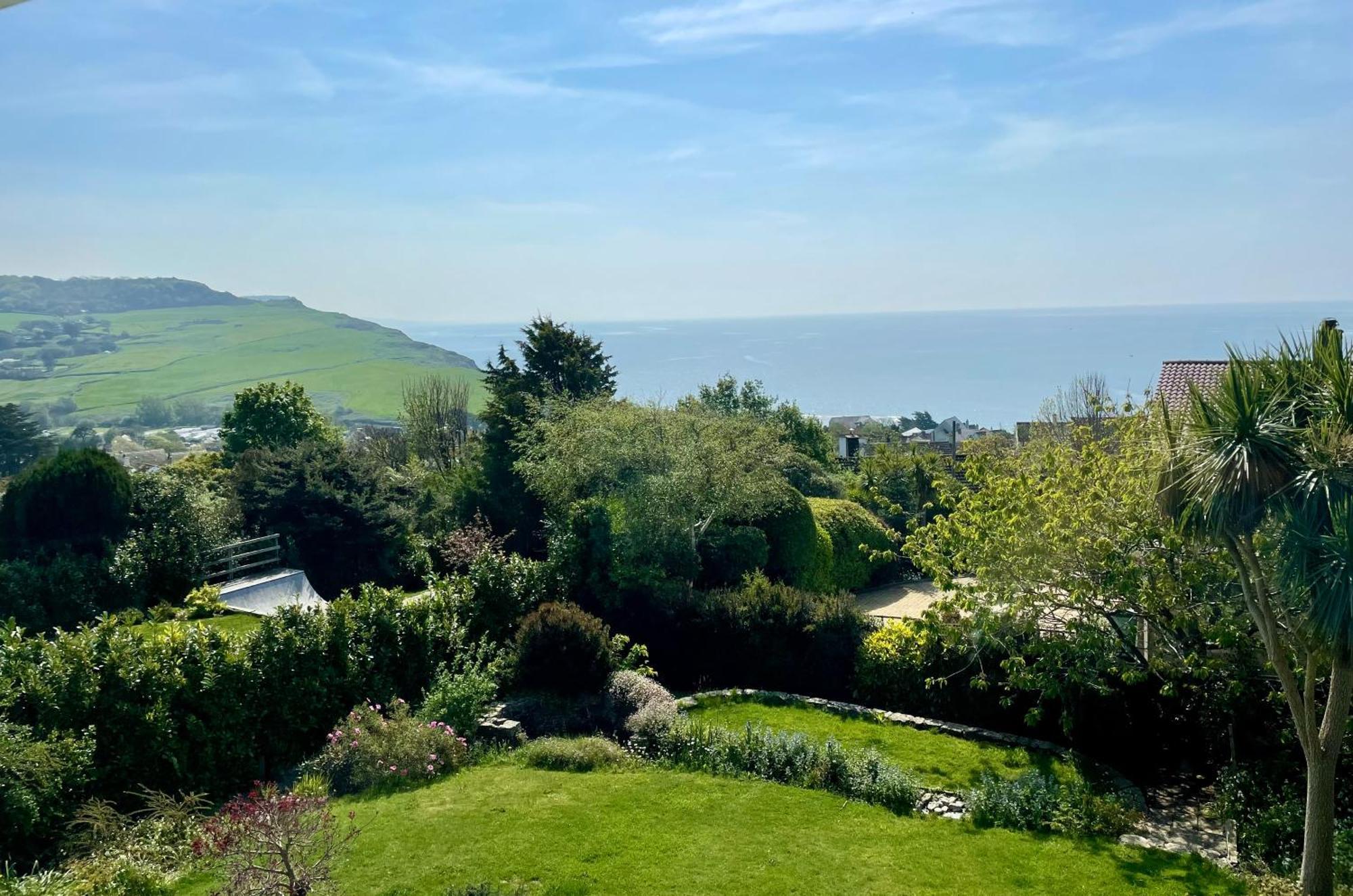 Stunning Charmouth Property With Bay Views! Exterior photo